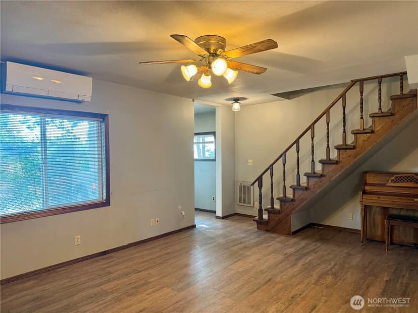 Property photo for 405 Nw Dellah Avenue, Wilbur photo 9