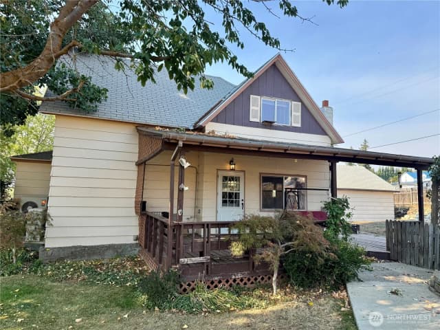 Property photo for 405 Nw Dellah Avenue, Wilbur