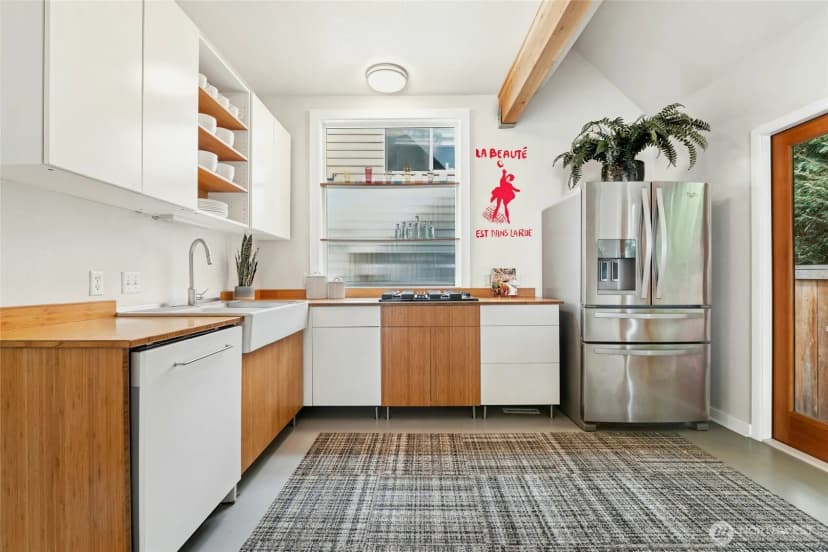 Property photo for 521 20th Avenue E, Seattle photo 13