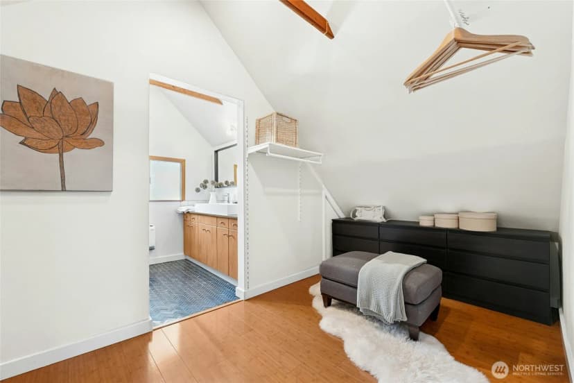 Property photo for 521 20th Avenue E, Seattle photo 25