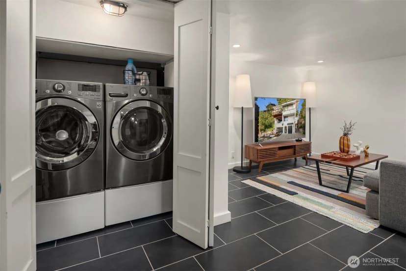 Property photo for 617 33rd Avenue E, Seattle photo 19