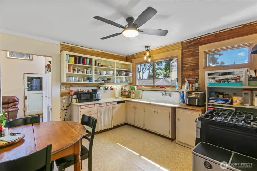 Property photo for 11339 N Skagit Street, Burlington photo 17
