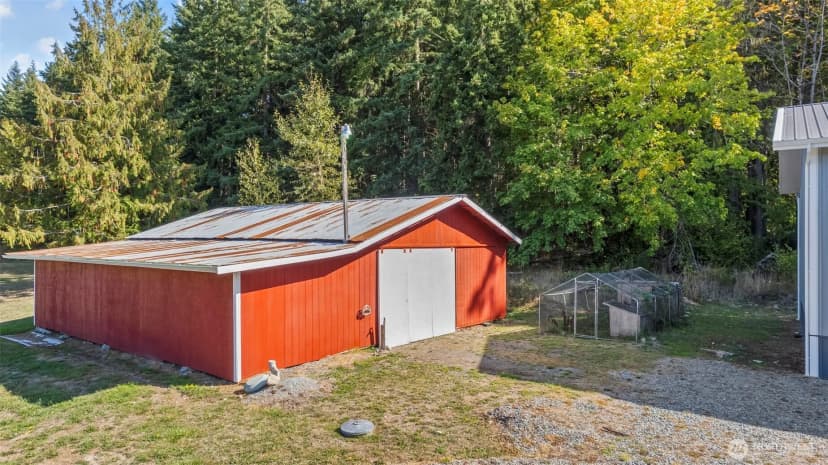 Property photo for 6915 Stringtown Road E, Eatonville photo 22