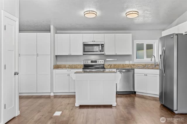Property photo for 6915 Stringtown Road E, Eatonville photo 3
