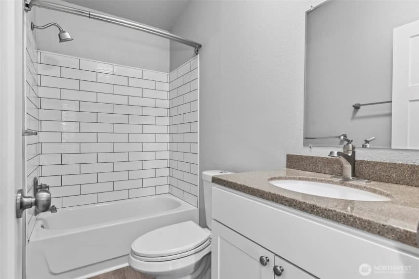 Property photo for 6915 Stringtown Road E, Eatonville photo 17