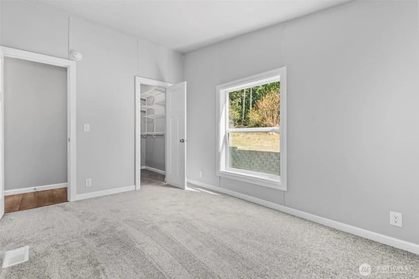 Property photo for 6915 Stringtown Road E, Eatonville photo 15