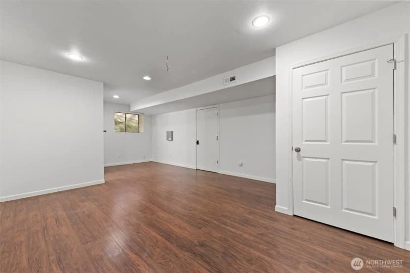 Property photo for 3401 161st Place Se #63, Bellevue photo 29
