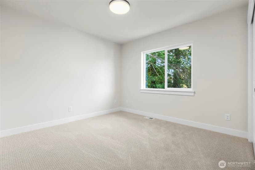 Property photo for 21425 116th Place Se, Kent photo 26