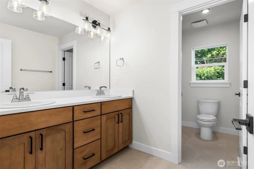 Property photo for 21425 116th Place Se, Kent photo 27