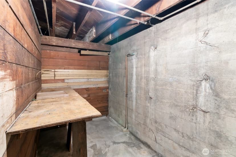 Property photo for 6063 6th Avenue Ne, Seattle photo 24