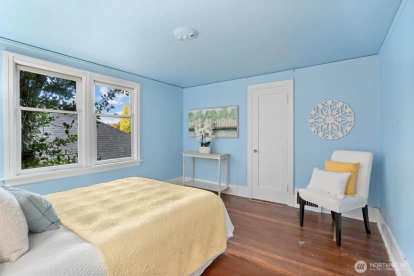 Property photo for 6063 6th Avenue Ne, Seattle photo 16