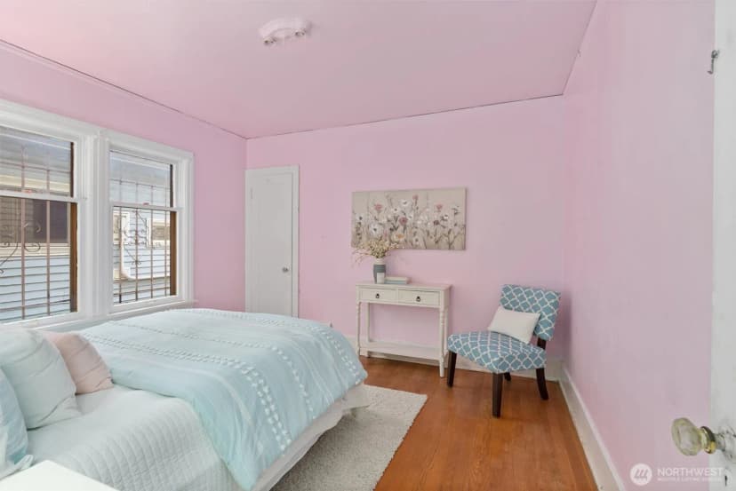 Property photo for 6063 6th Avenue Ne, Seattle photo 12