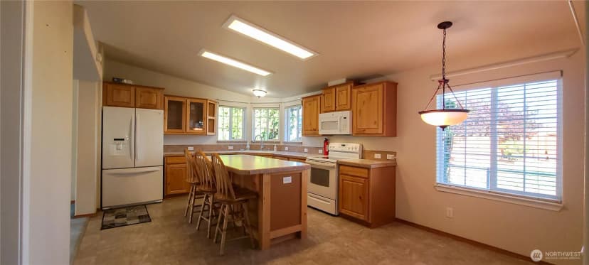 Property photo for 133 Jalyn Street, Centralia photo 5