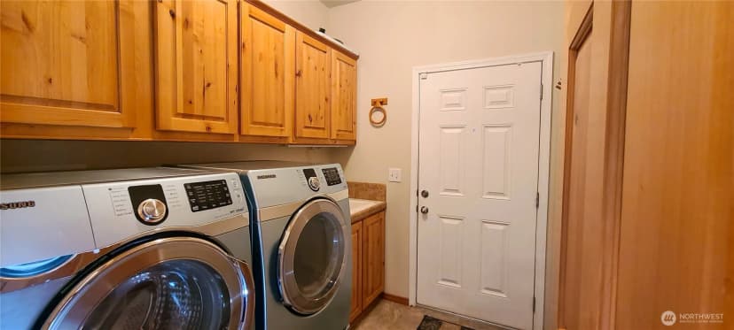 Property photo for 133 Jalyn Street, Centralia photo 32