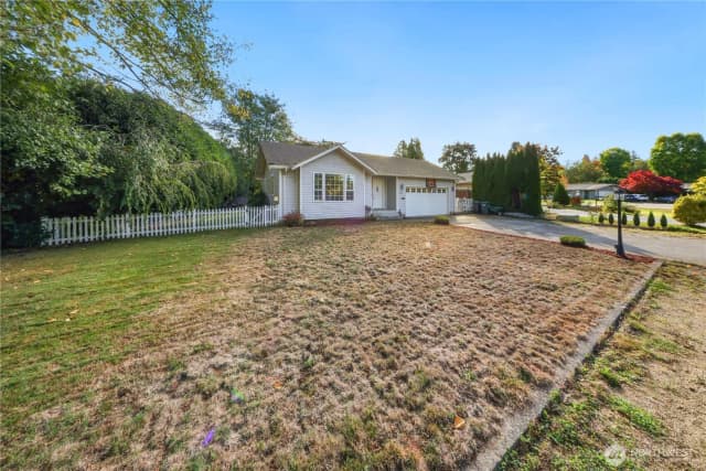 Property photo for 4844 Oakridge Drive, Blaine photo 4