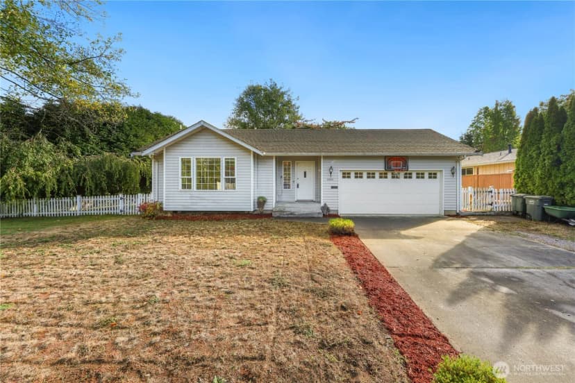 Property photo for 4844 Oakridge Drive, Blaine