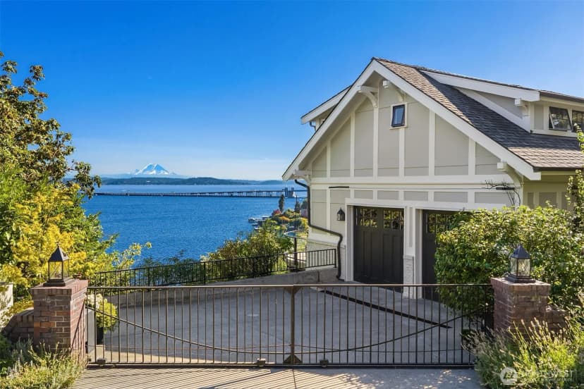 Property photo for 3408 E Laurelhurst Drive Ne, Seattle photo 19
