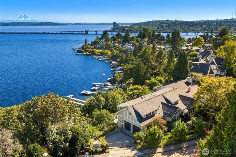 Property photo for 3408 E Laurelhurst Drive Ne, Seattle photo 17