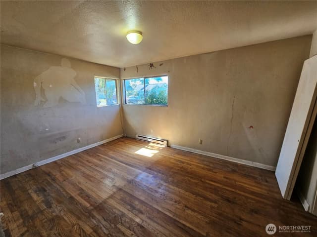 Property photo for 606 S 5th Avenue, Kelso photo 4