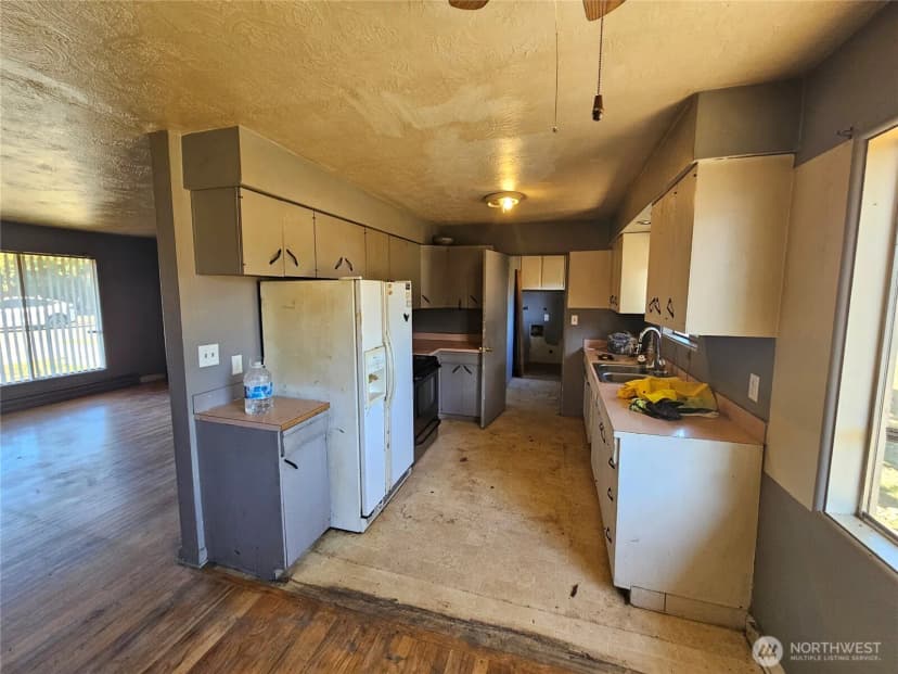 Property photo for 606 S 5th Avenue, Kelso photo 6