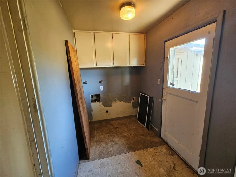 Property photo for 606 S 5th Avenue, Kelso photo 7