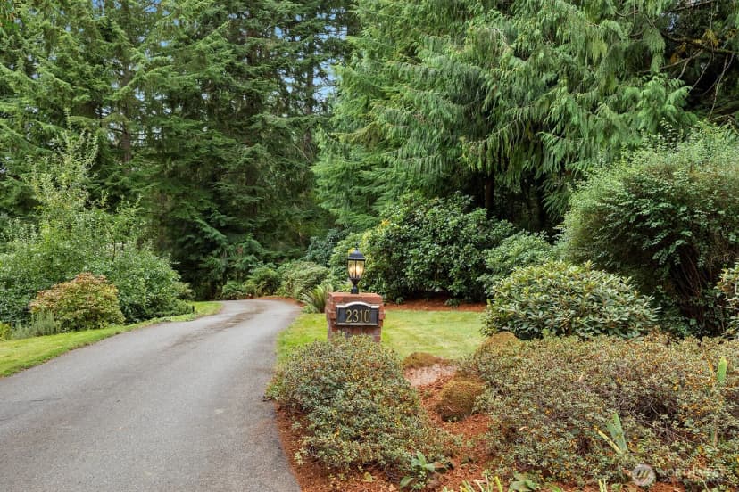 Property photo for 2310 Squak Mountain Loop Sw, Issaquah photo 29