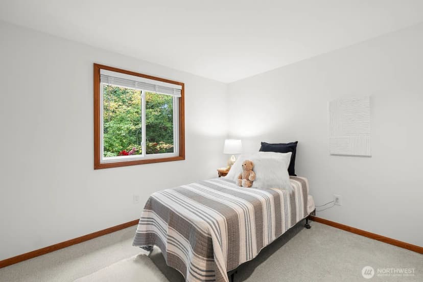 Property photo for 2310 Squak Mountain Loop Sw, Issaquah photo 15