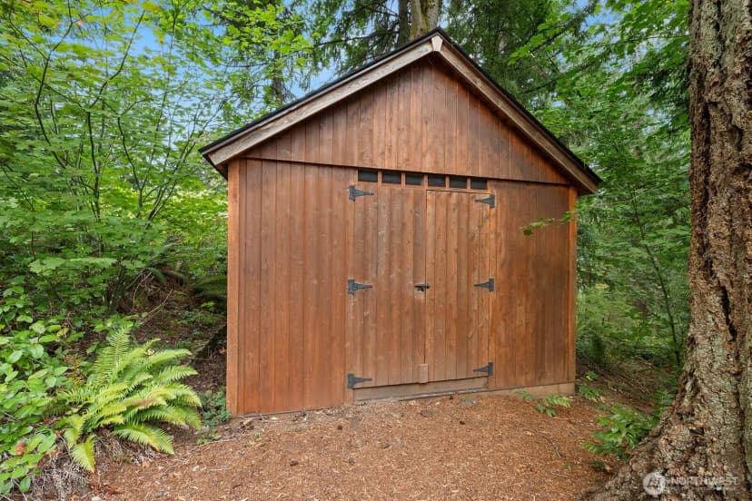 Property photo for 2310 Squak Mountain Loop Sw, Issaquah photo 33