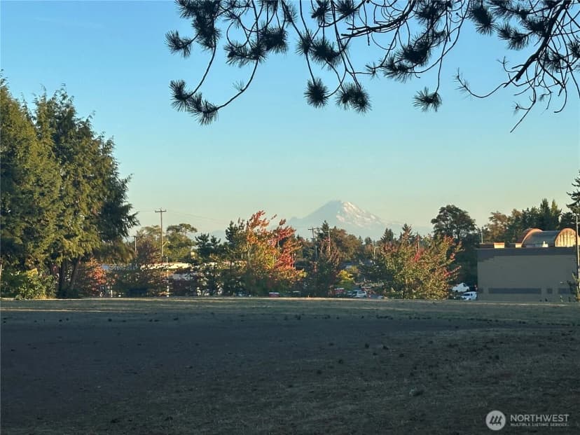 Property photo for 12447 2nd Avenue Sw, Burien photo 24