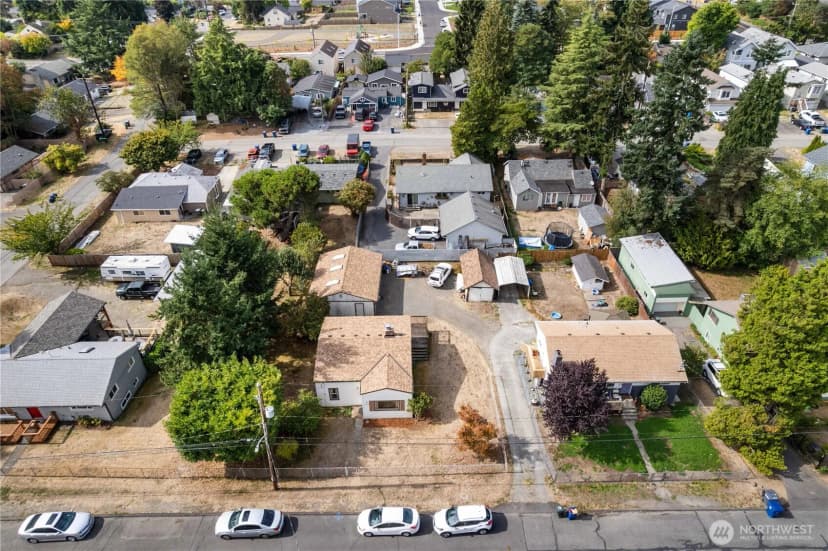Property photo for 12447 2nd Avenue Sw, Burien photo 21