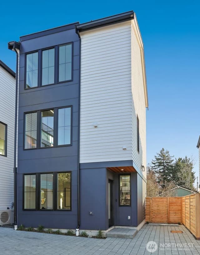 Property photo for 8757 Palatine Avenue N #b, Seattle