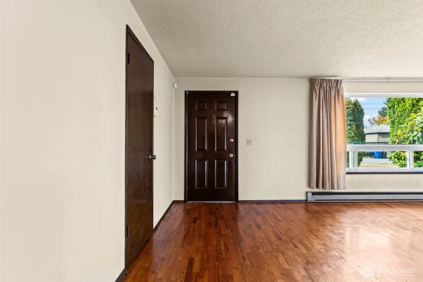 Property photo for 8809 S Park Avenue, Tacoma photo 3