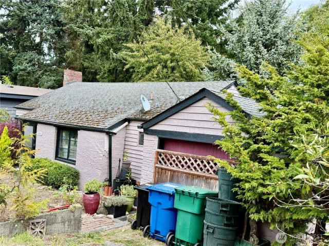 Property photo for 9104 28th Avenue Nw, Seattle photo 2