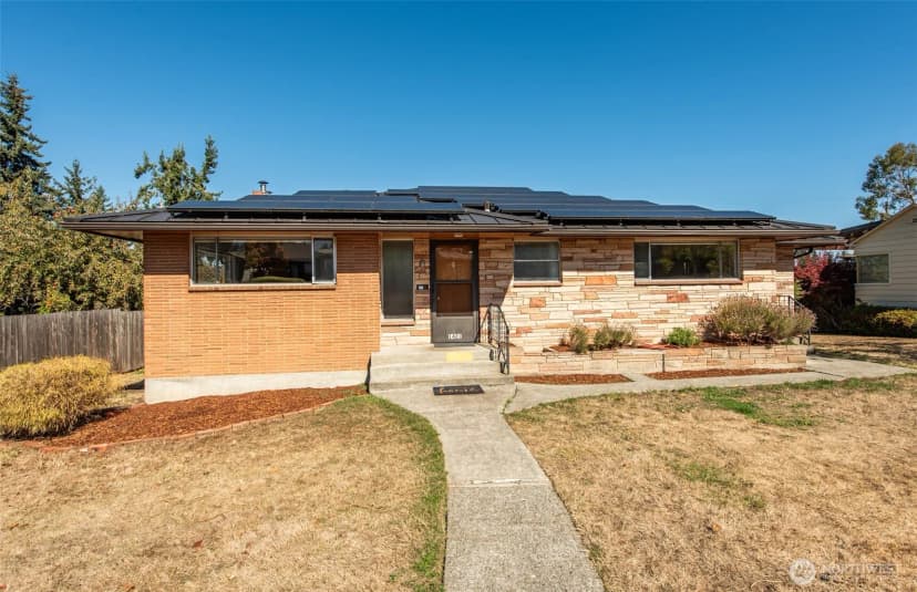 Property photo for 1421 E 2nd St, Port Angeles