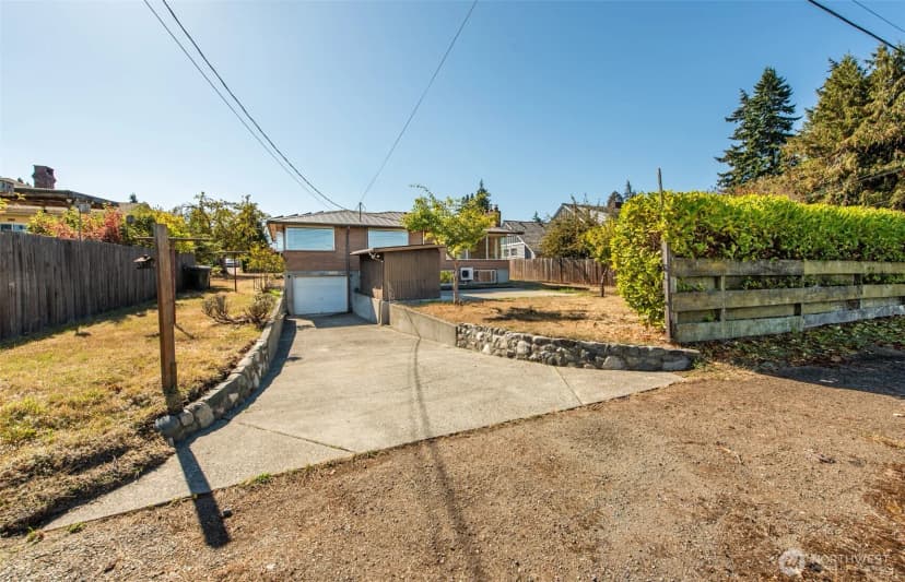 Property photo for 1421 E 2nd St, Port Angeles photo 31
