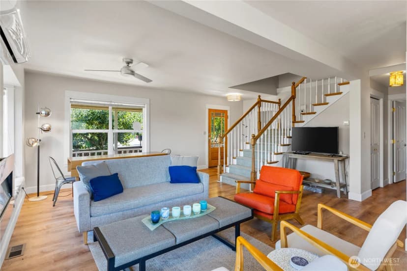Property photo for 1108 C Avenue, Anacortes photo 12