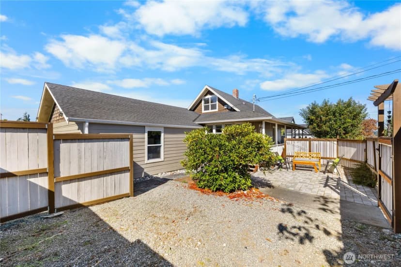 Property photo for 1108 C Avenue, Anacortes photo 31