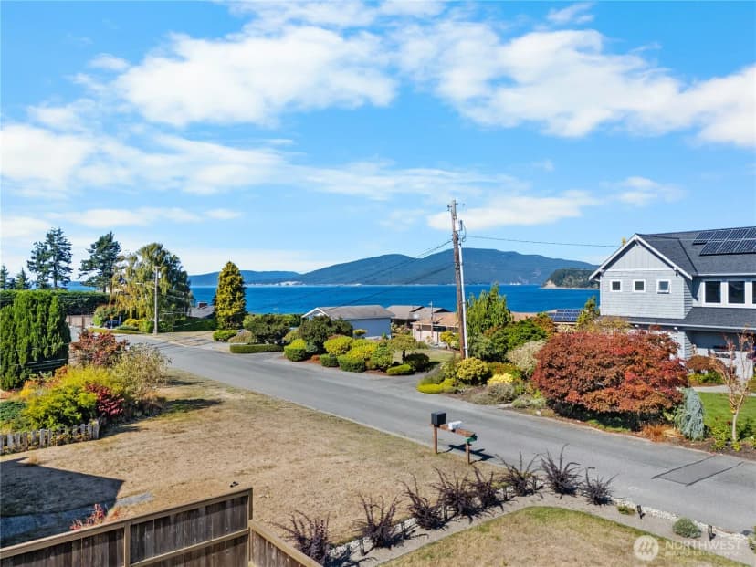 Property photo for 1108 C Avenue, Anacortes photo 40