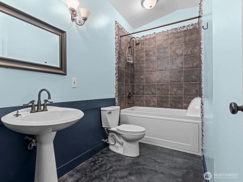 Property photo for 5706 225th Street Sw, Mountlake Terrace photo 15