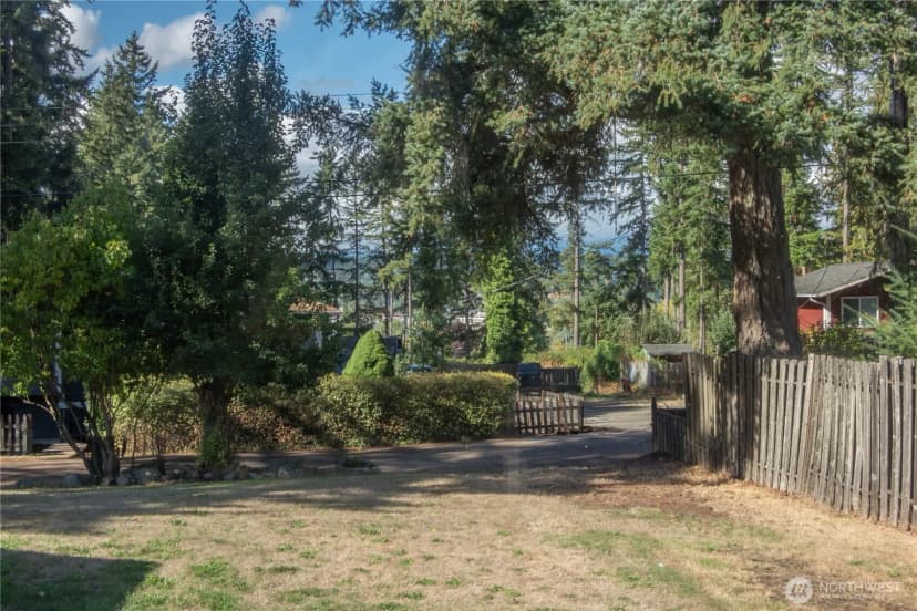Property photo for 9302 Monte Vista Lane Nw, Bremerton photo 4