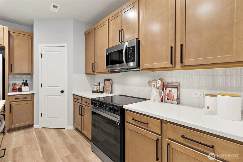 Property photo for 24406 111th Avenue Se, Kent photo 13