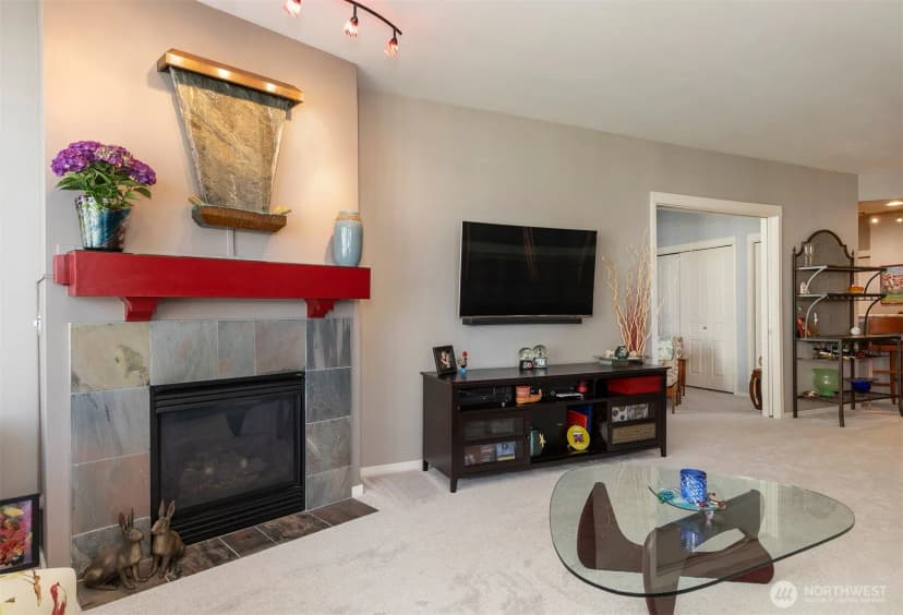 Property photo for 2000 Alaskan Way #255, Seattle photo 13