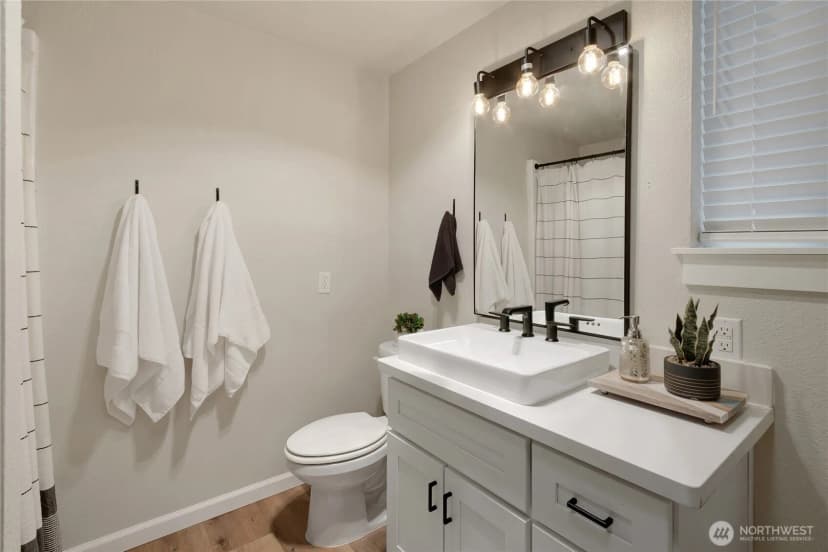 Property photo for 4601 73rd Avenue Ct W, University Place photo 19