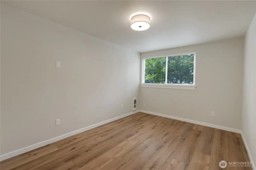 Property photo for 4601 73rd Avenue Ct W, University Place photo 16