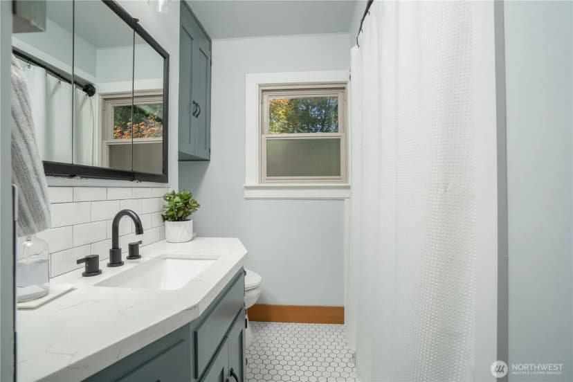 Property photo for 7902 41st Street W, University Place photo 14