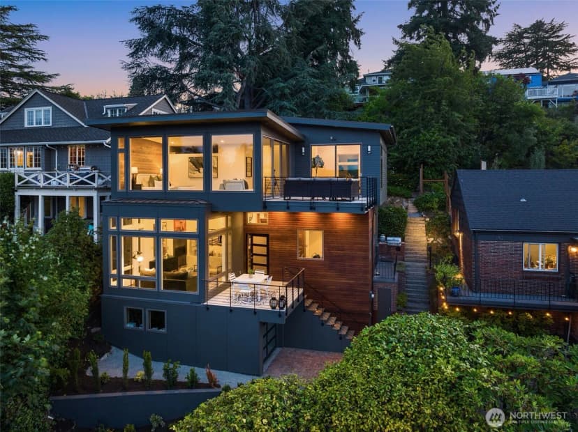 Property photo for 3925 48th Avenue S, Seattle