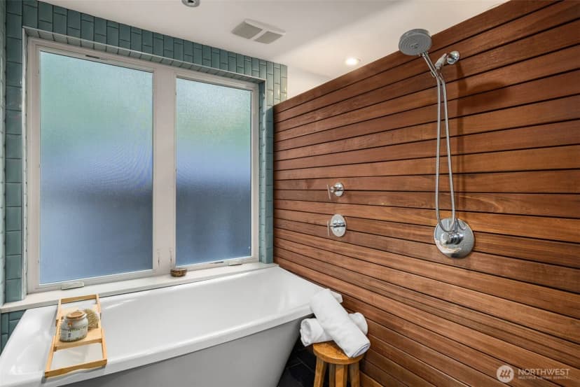 Property photo for 3925 48th Avenue S, Seattle photo 18
