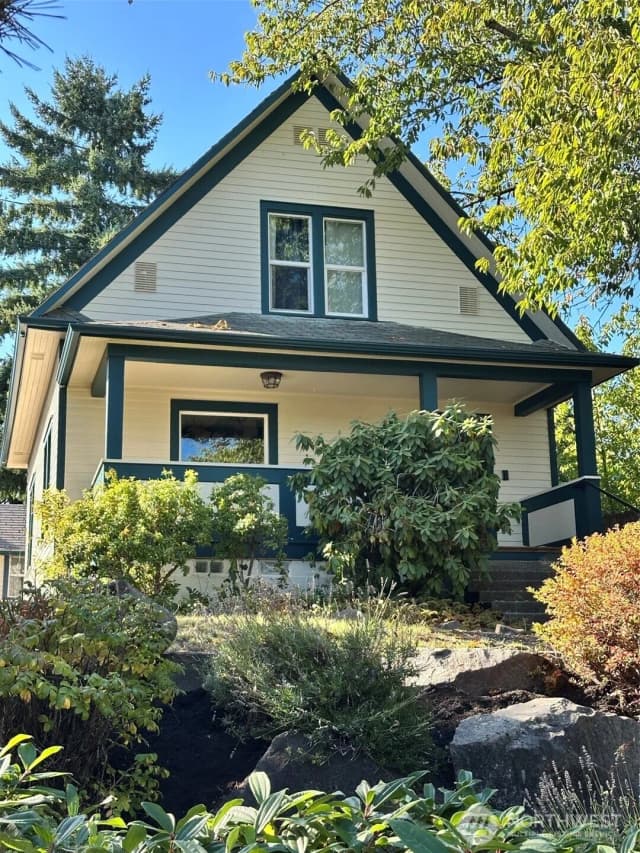 Property photo for 101 Rogers Street Nw, Olympia photo 2