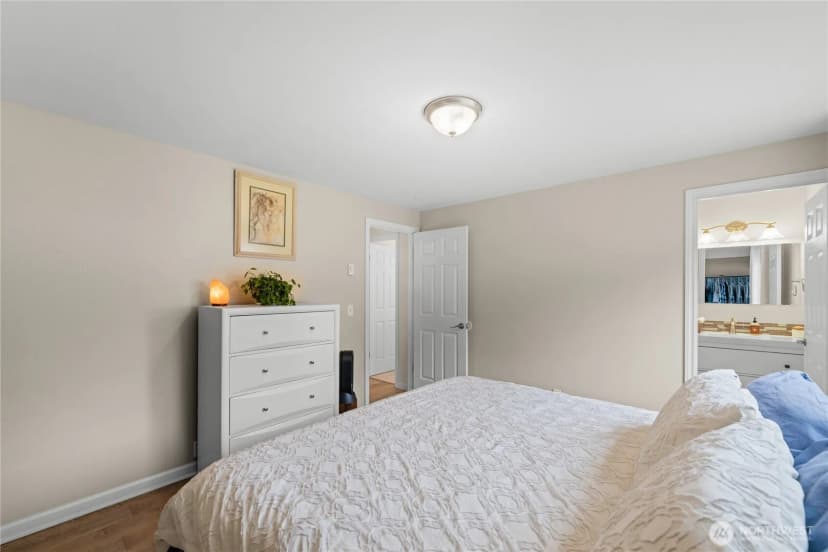 Property photo for 4325 Northgate Drive, Oak Harbor photo 15