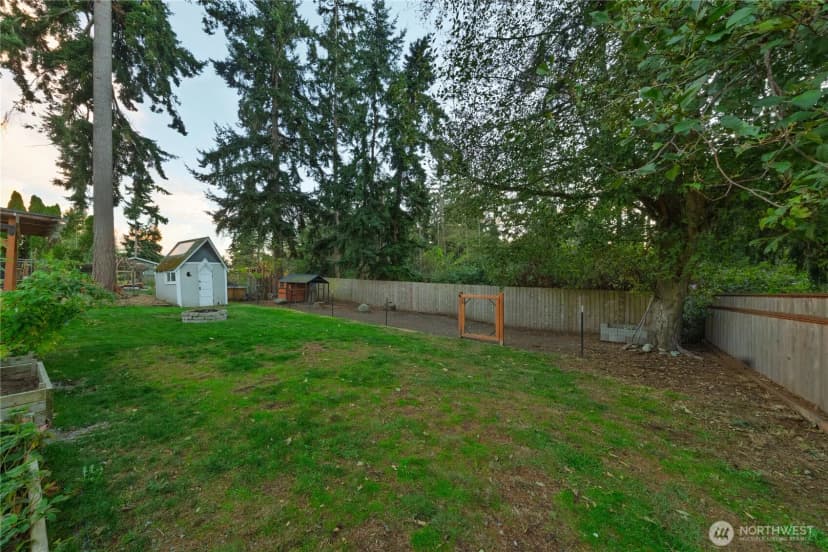 Property photo for 4325 Northgate Drive, Oak Harbor photo 32